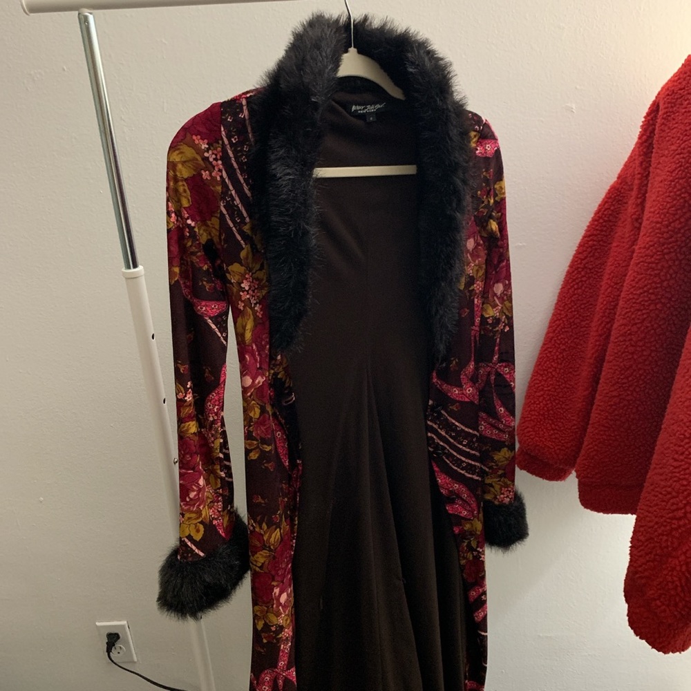 Long Betsey Johnson Velvet coat with faux fur trim